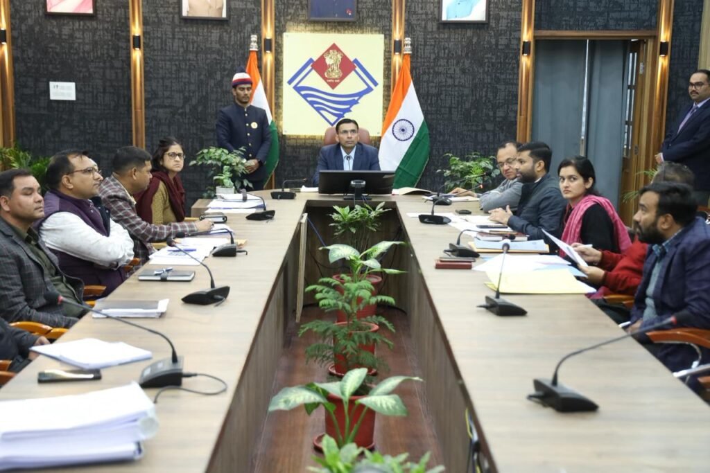 आशारोड़ी-झाझरा व रिस्पना-विंदाल एलिवेटेड कॉरीडोर के कार्य में तेज़ी लाई जाए