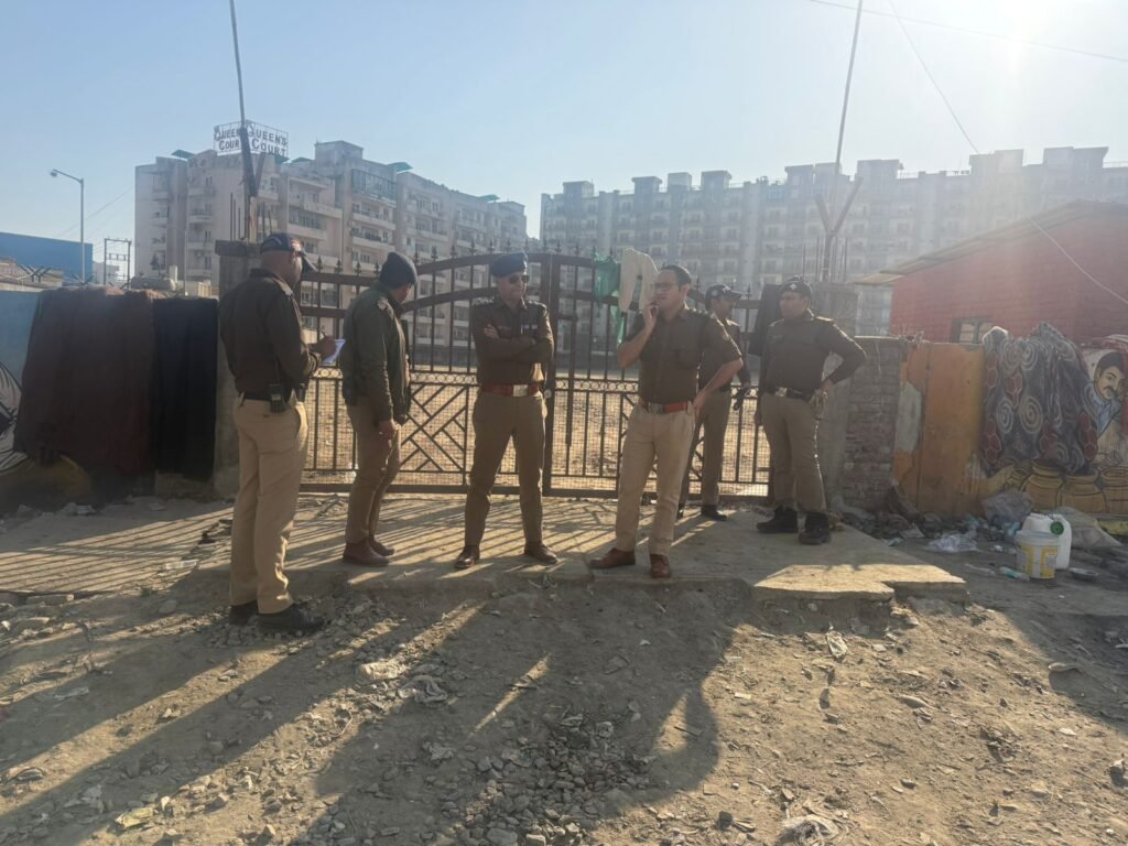 संडे मार्केट की यातायात व्यवस्था बनाने हेतु दून पुलिस ने तैयार किया यातायात प्लॉन